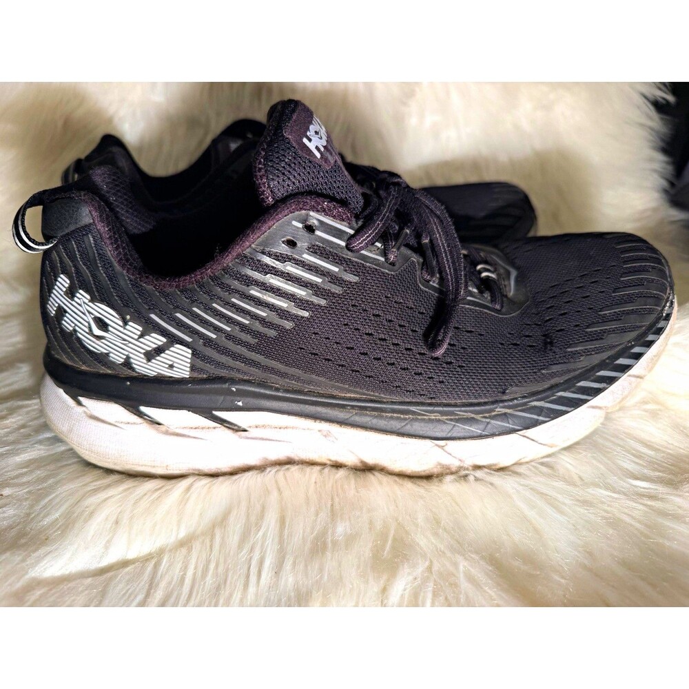 HOKA ONE ONE Clifton 5 Mens Running Sneakers Black/White/Gray US 11 1093756